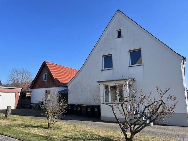 Zweifamilienhaus in bester, ruhiger Wohnlage – Kloster Oesede Zweifamilienhaus in bester, ruhiger Wohnlage – Kloster Oesede